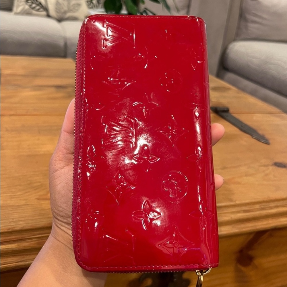 Louis Vuitton Red long wallet - Picture 11 of 12